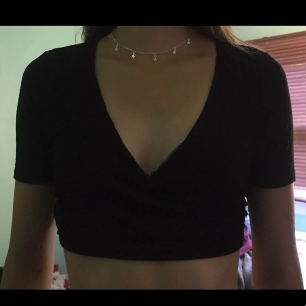Black crop top